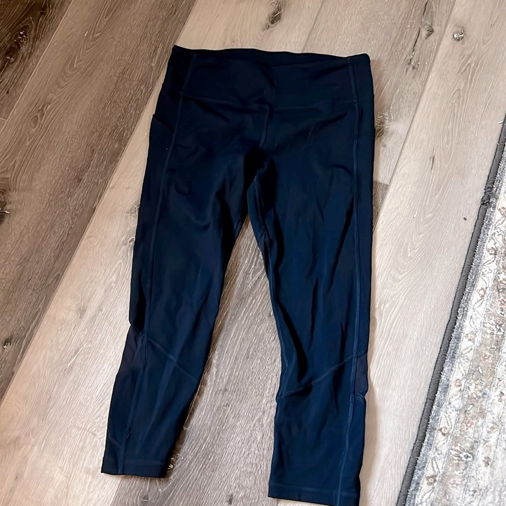 Navy EUC Lululemon Pace Rival Crop *22"